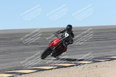 media/Oct-13-2025-Moto Forza (Mon) [[a66d839500]]/4-C Group/Session 2 (Bowl)/